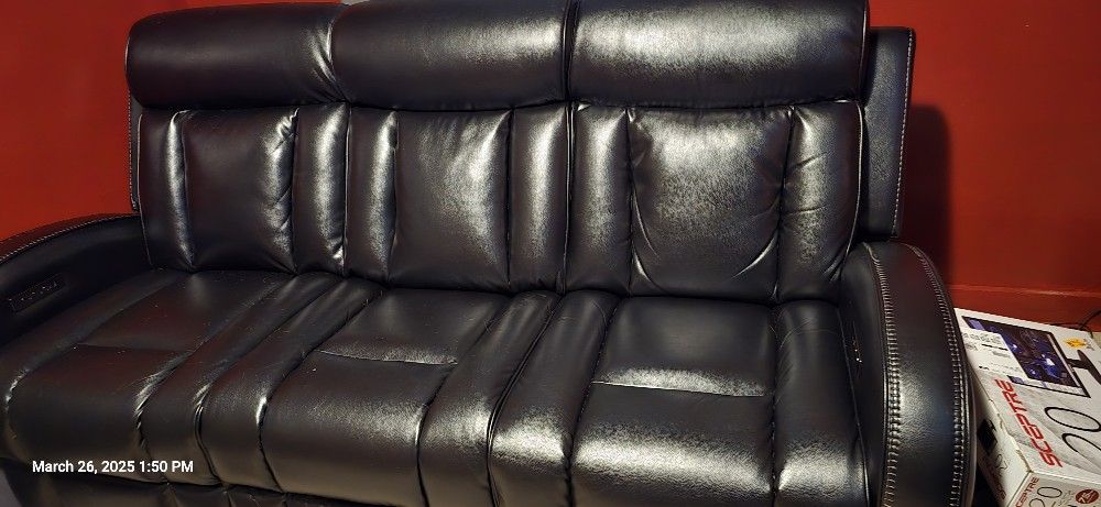 Electric Reclining Couch
