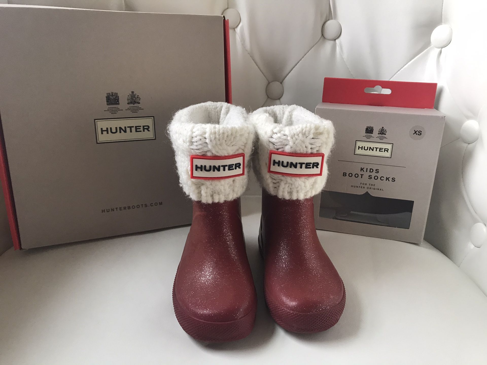 Hunter boots and socks toddler size 6 boys/ 7 girls