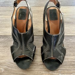 Clarks Size 9 Women’s Ankle Strap Peep Toe Black Heels, Excellent Condition 