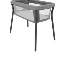 Chicco lullago Portable Bassinet 