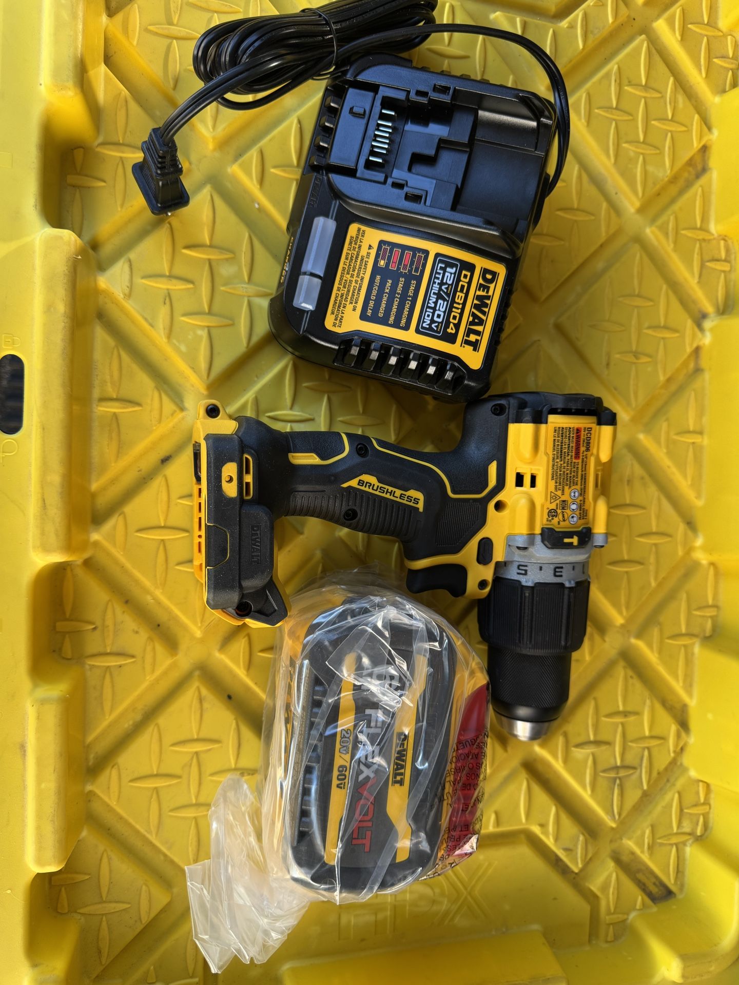 Dewalt 806 Battery 6 A Flex Volt