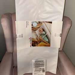 Munchkin Changing Pad For Table