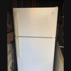 30” Large White Refrigerator
