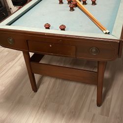 Bumper Pool table