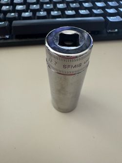 Snap-on 3/8” Deep 12-point 18mm
