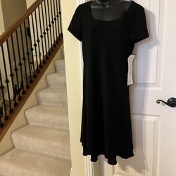 5065-MTT Jones New York Little Black Dress - Size 12 Short Sleeve Lined NWT