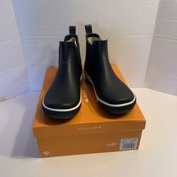 Rocket Dog Women's Rainbow Rubber Rain Boot Size7 1/2 M Black New with box 