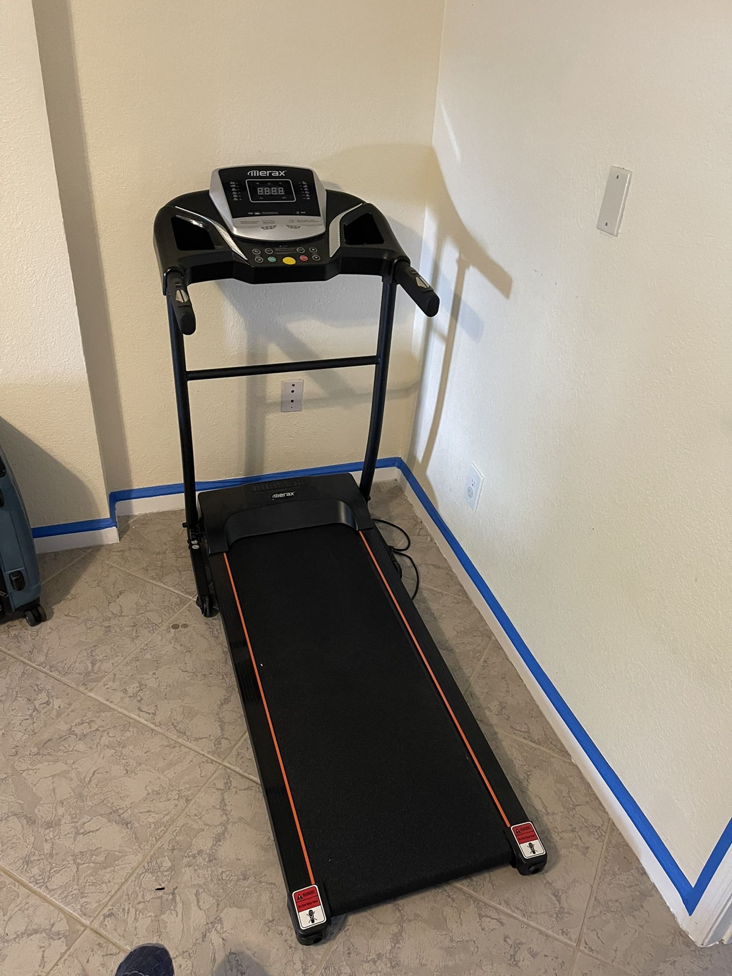 Treadmill Like New. Merax W501