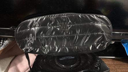 SM Quilted Glossy Zip Pouch Bag