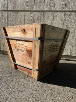 1 Rustic farmhouse garden planter
