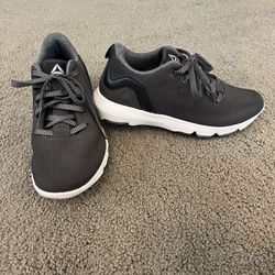 Athletic Sneaker Women’s-Size 8