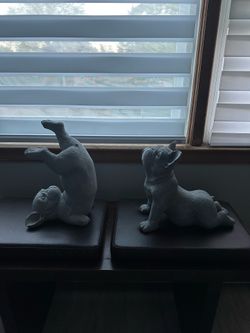 Frenchie statues