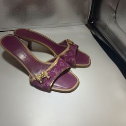 Louis Vuitton Slippers Size 38 good condition real Louis Vuitton