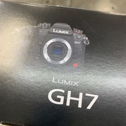 Panasonic GH7