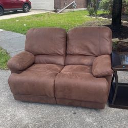 Reclining Love Seat 
