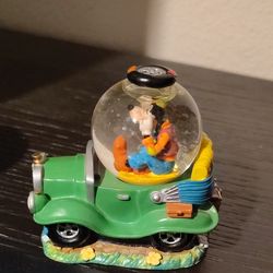 Vintage Disney Goofy Snow Globe