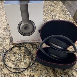   Beats Studio 2 Wireless Titanium Excellent Condition 