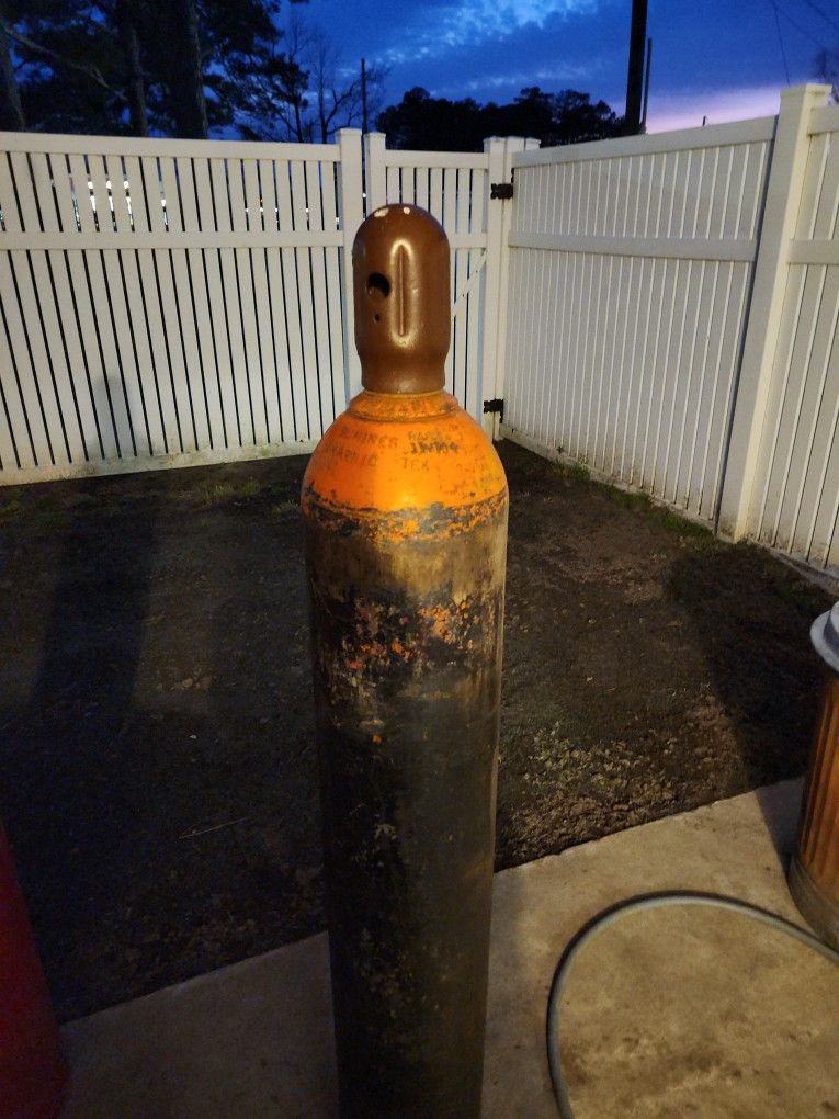Gas Cylinder