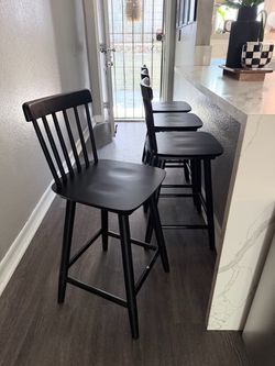 Bar stools - NEW