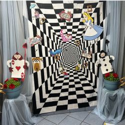 Alice In Wonderland Tea Party  Decorations/props
