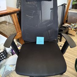 #16 Fabric Desk Chair 