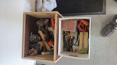 1-4 a pound Tools hand tool corded cordless drill, sander, palm, belt, pneumatic, stapler, staple gun