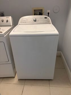 Whirlpool Cabrio Top Load Washer Clean & Ready to Use