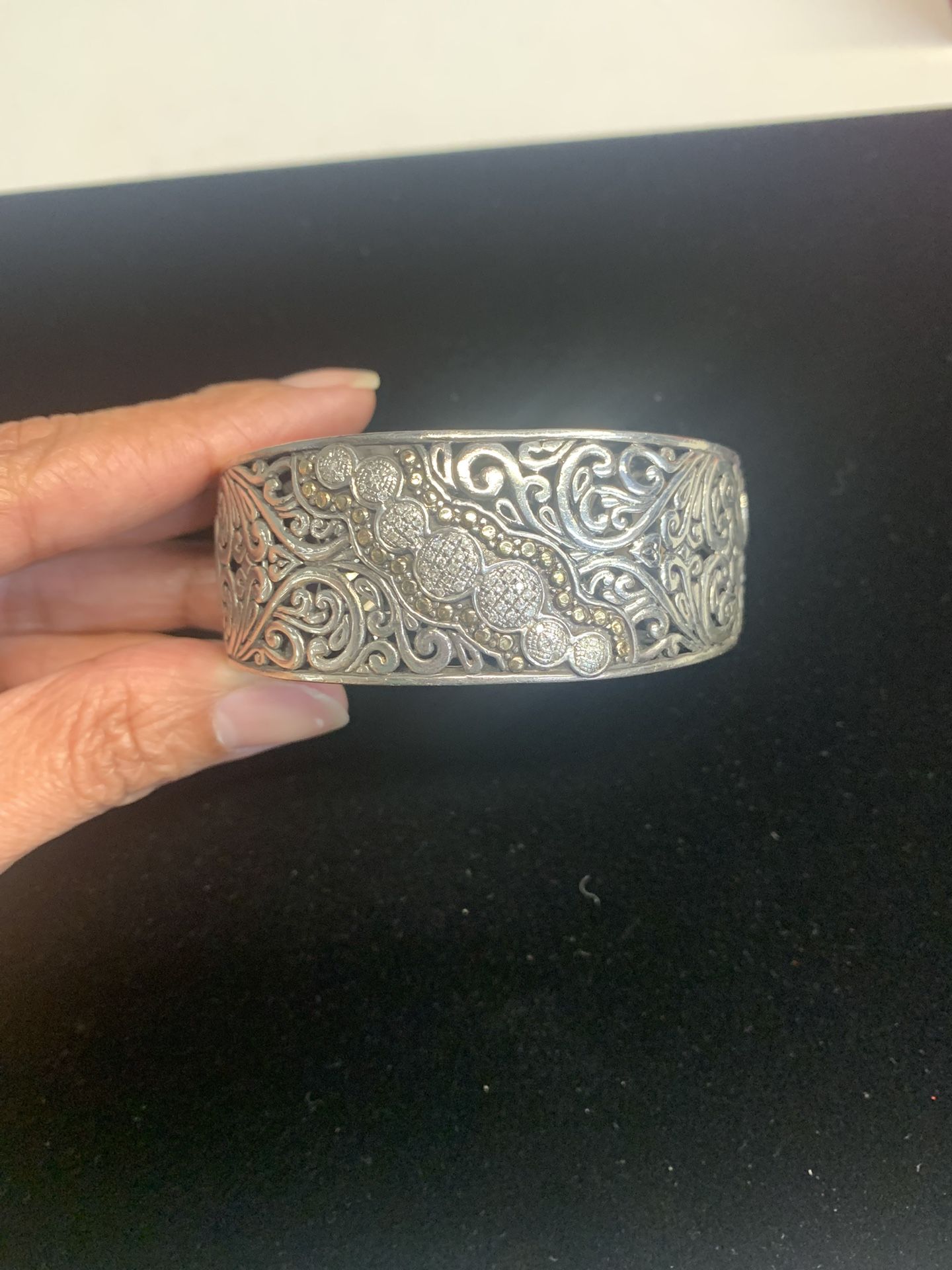 925 Silver Bangle Bracelet with diamonds