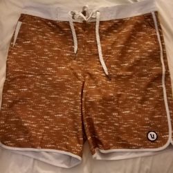 Men's Vuori Boardshorts - Rust/Brown Speckle Pattern with White Trim - Size 32 - Barely Used!
