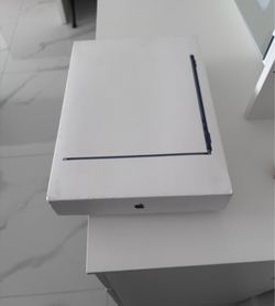 Apple - MacBook Air 13-inch Apple - MacBook Laptop - Apple ich hipBuilt Apple MA for Apple chip Built Intelligence - 16GB for Apple Memory - 256GB Int