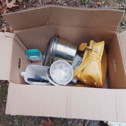 Box of misc assorted goods