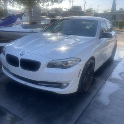 2011 BMW 528