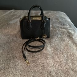 Michael  Kors Small 2 in 1 Satchel Crossbody Signature MK Bag Black Good đđ»