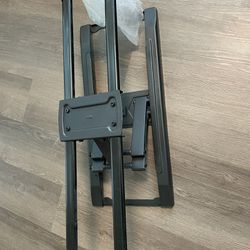 Flat Tv Mount 50 To 86 Inch Tv $20