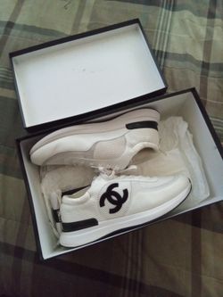  Brand New "Chanel Calfskin,Mesh And Suede Calfskin,In Original Box With Papers And Reciept,Size 10B,Pick Up. 