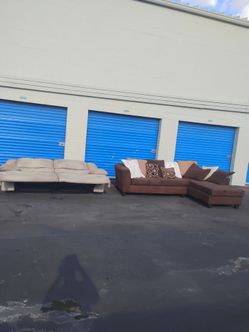 Sectional sofa recliner couch - delivery available