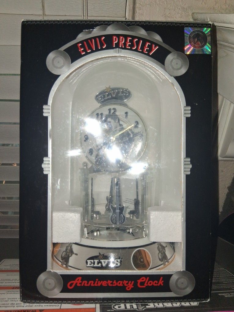 Elvis Clock