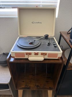 Crosley vintage record player