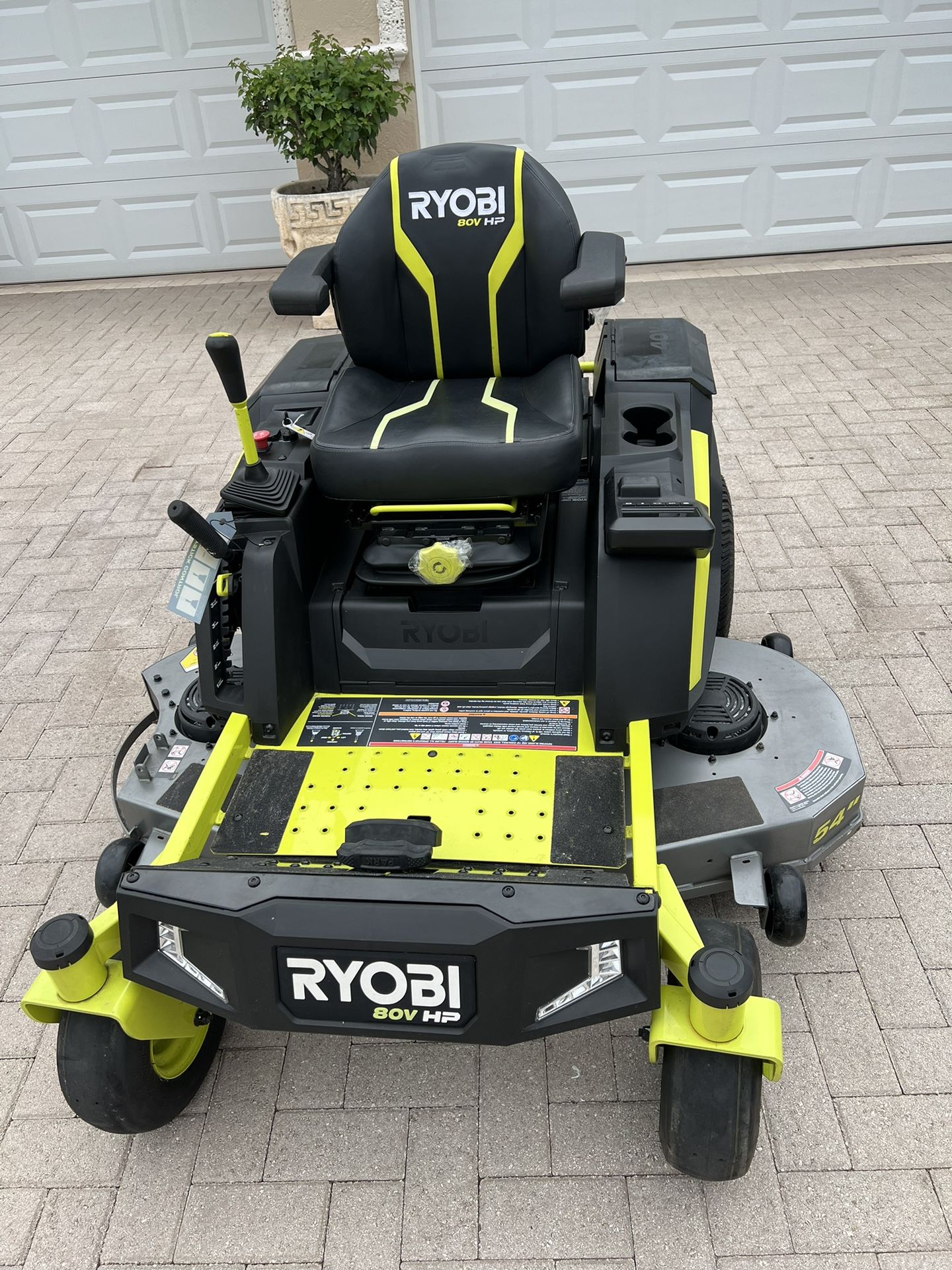 BRAND NEW RYOBI 80V HP Brushless 54" Lithium Electric Zero Turn Riding Mower Z54Li