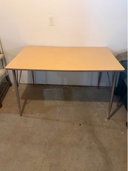 Laminate topped desk