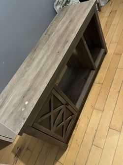 Mueble Para Televisión 4 Pies De Largo