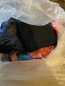CLOTHES 20$