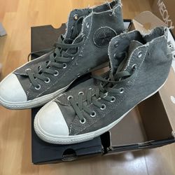 Converse All Star Men’s 10 Shoes Used 