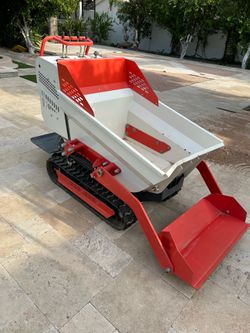 Stand up skid steer mud buggy