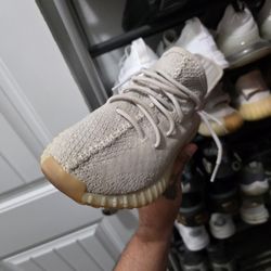 Yeezys Size 8.5