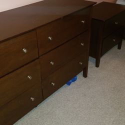 Twin bed frame dresser with mirror and nightstand good condition