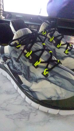 Women size 8 reebok the pump