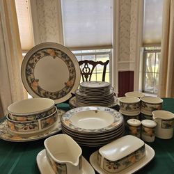 Mikasa Garden Harvest Dinnerware 