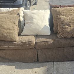 𝑻𝒂𝒏 𝟑𝒑𝒄. 𝑪𝒐𝒖𝒄𝒉!