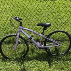 Diamondback Clarity 24 Girl’s Bike 